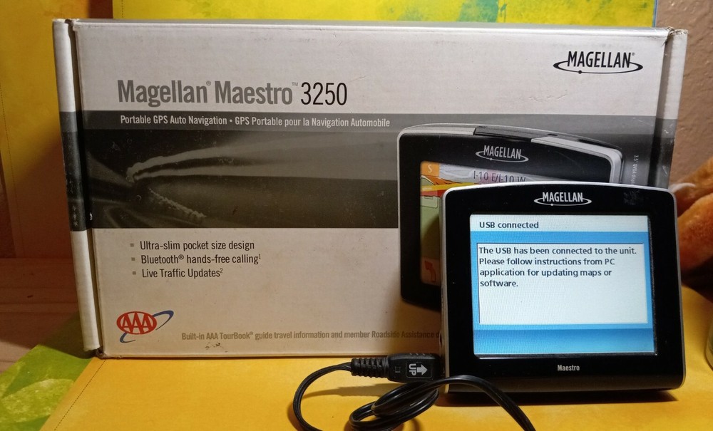 Magellan Maestro 3250 gps unit