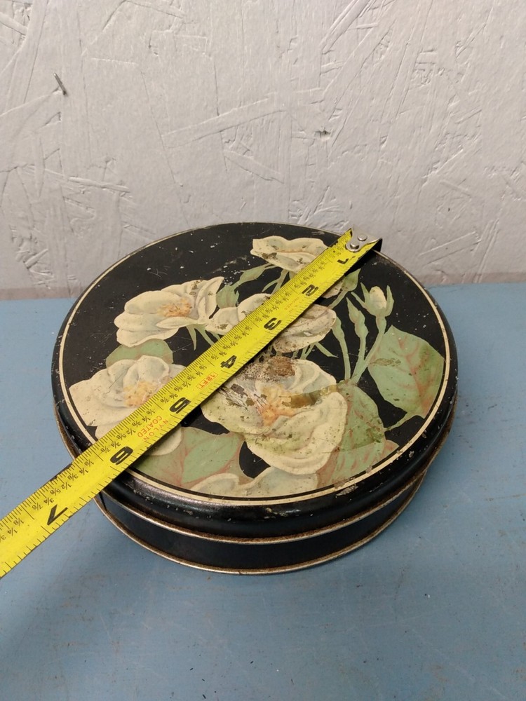 Tin Container Vintage Black White Flowers (LL)