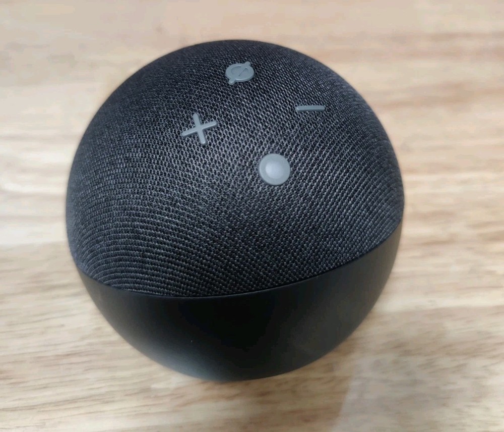 Amazon Echo Dot B7W64E Wireless Speaker NO POWER SUPPLY