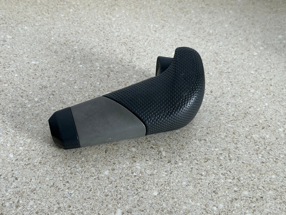 01-06 Mitsubishi MONTERO AUTOMATIC AT TRANSFER CASE SHIFT KNOBS 4X4 DARK GRAY