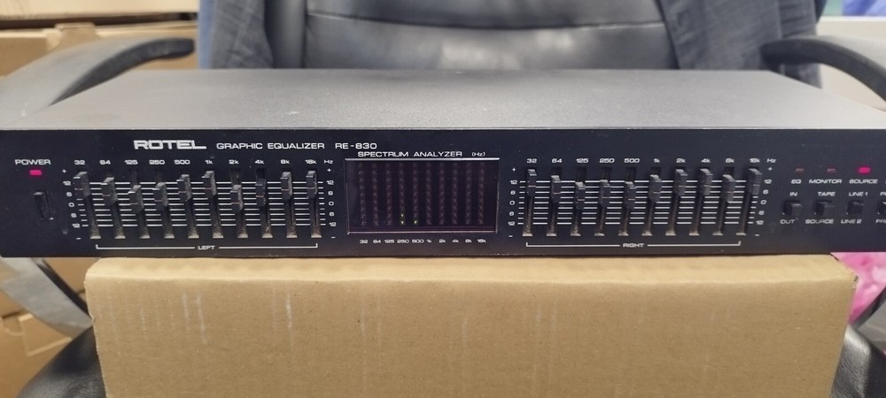 ROTEL EQUALIZER RE 830 SPECTRUM ANALYZER VINTAGE TESTED