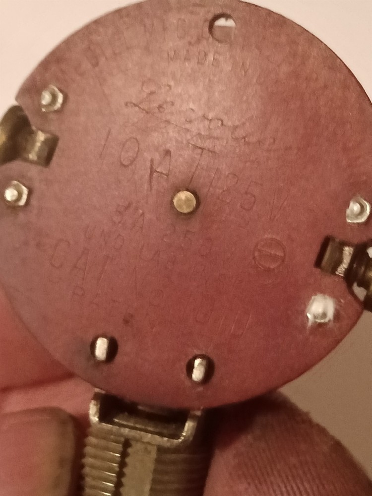 Vintage Mcgill/Levolier Side Pull Electrical Switch