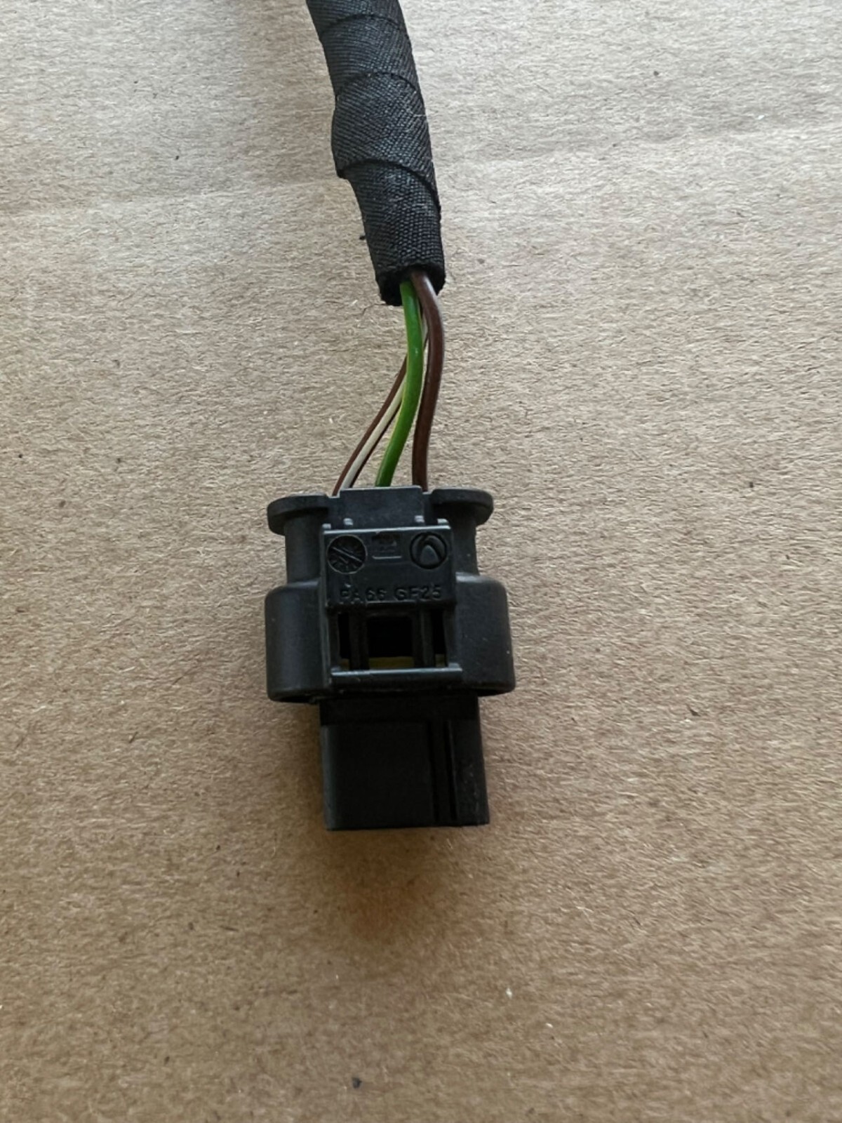 872858541 3 Pin Parking Sensor Plug Pigtail Fit for VOLVO XC60