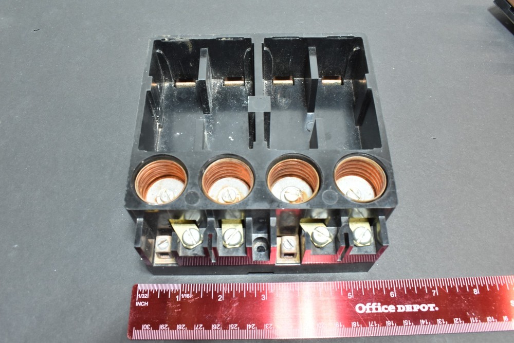 100Amp Arrow Hart Fuse Panel Block Interior 120/240Volt