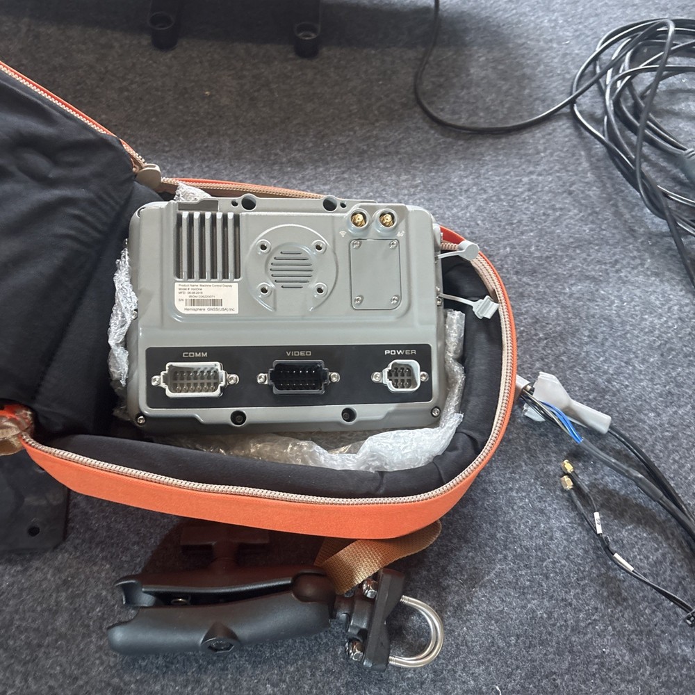 HEMISPHERE GRADEMETRIX VR500 DOZER/CAT GRADE CONTROL KIT W/ IRONONE TABLET