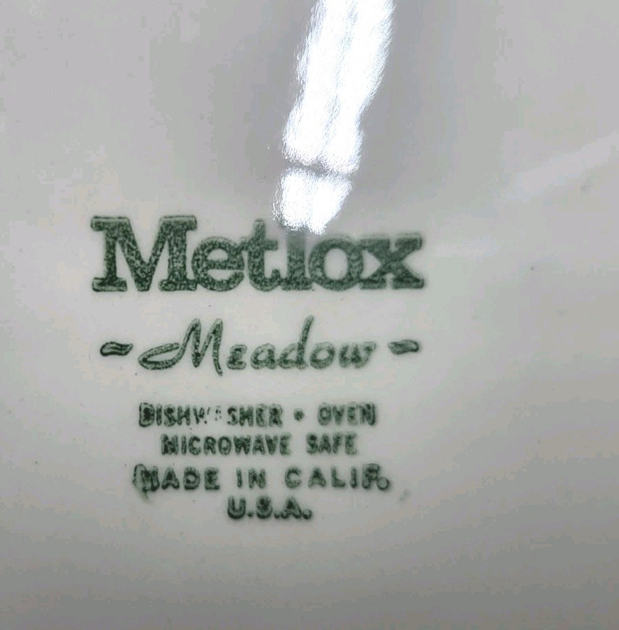 METLOX MEADOW DINNER PLATE - 10 7/8" 0704B