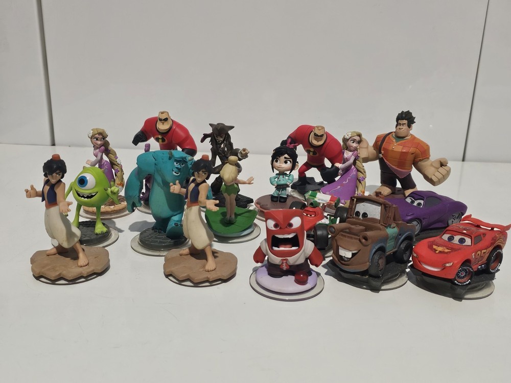 Disney Infinity Figure Bundle – Mixed Characters – Sold As Is / Untested