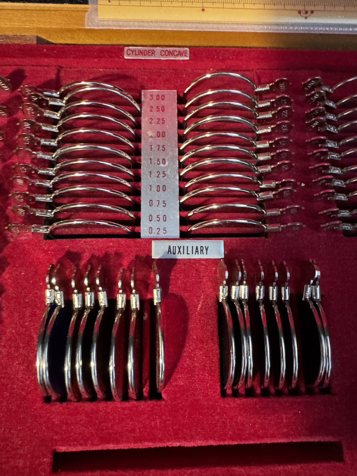 Vintage Optometrist Eye Doctor Trial Lens & Fitting Kit In Locking Case