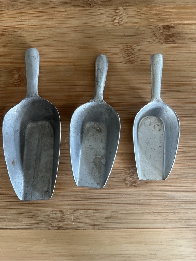 3 Vintage Small Scoops Germany