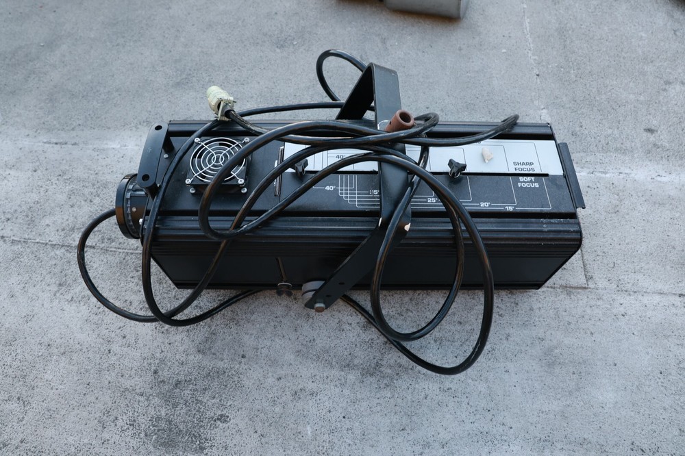 Speedotron Variable Focus Zoom Spot