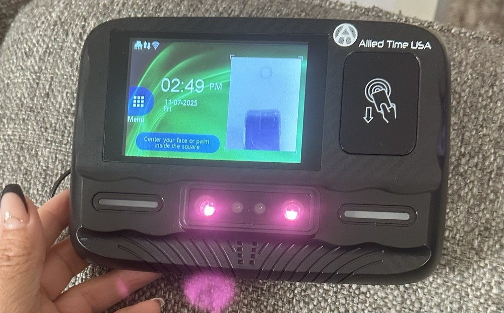 Biometric Time Clock for Employees Attendance - Subscription Clock in Machine