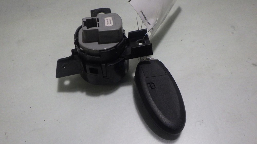 19 NISSAN ALTIMA Push Button Ignition Switch W/ Key