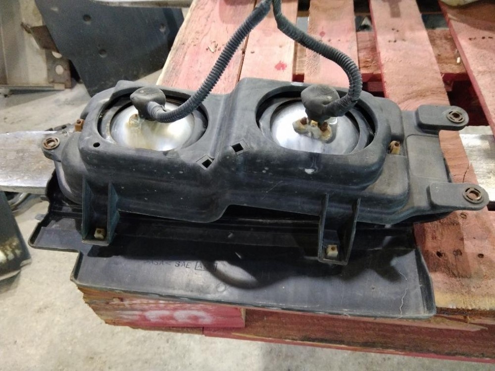 For 2006 ISUZU FTR HEADLIGHT Right , MN