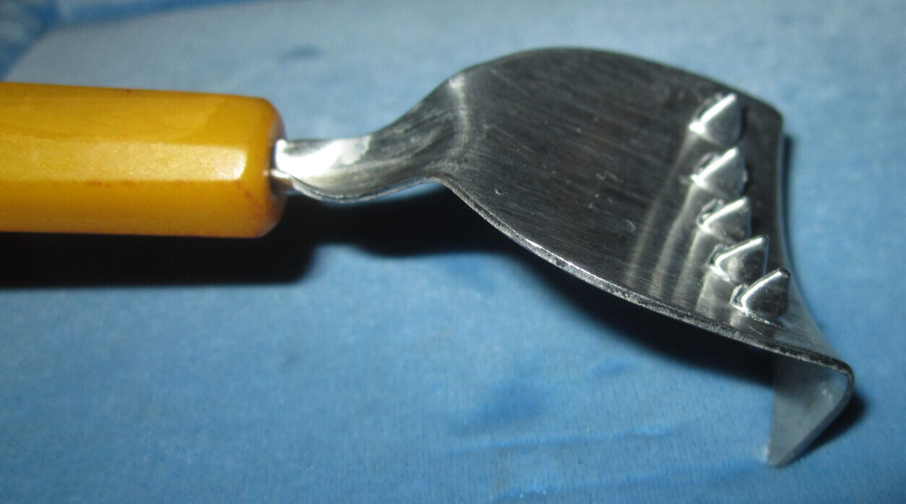 Vtg butterscotch Bakelite handled citrus zester bar tool