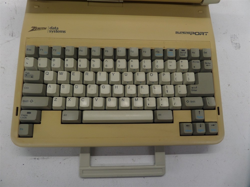 Vintage Zenith Data Systems ZFL-184-01 Laptop - Disk Error