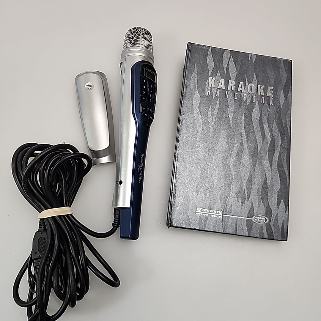 Magic Sing ET13K Wired Karaoke Microphone With Handbook No Power Cord READ!