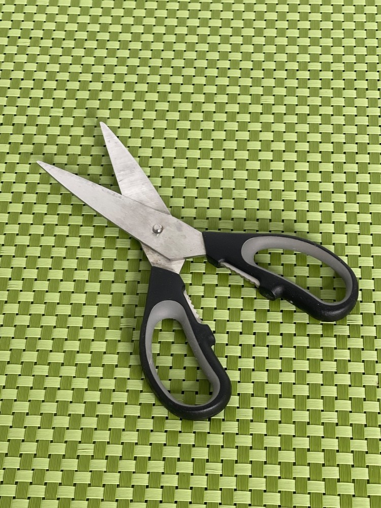 JA Henckels STATEMENT Stainless Shears Scissors Kitchen Tool - 7 3/4"