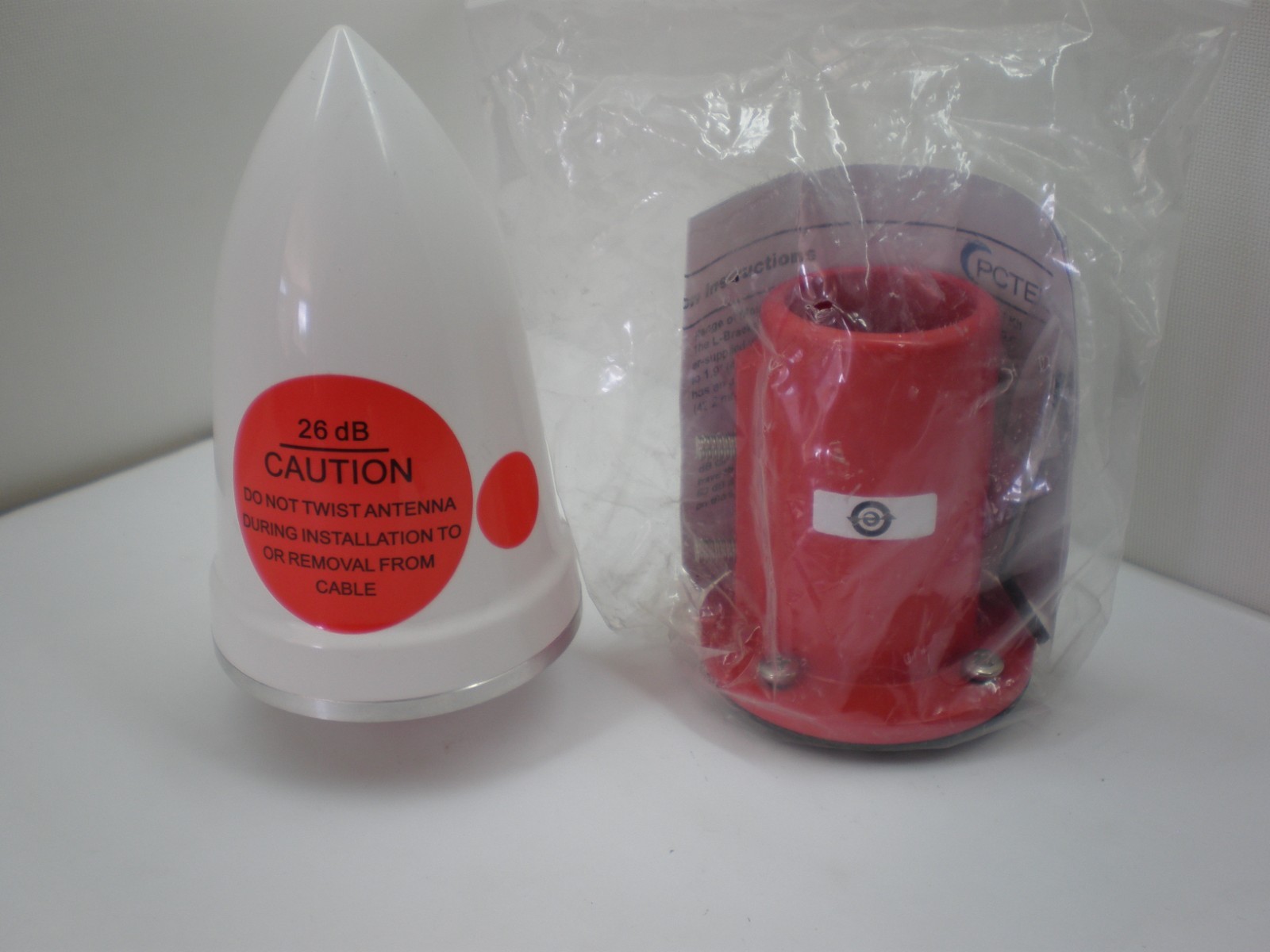 NEW PCTEL GPS-TMG-HR-26NCM 1575 Mhz 3.5 dBic Timing Antenna