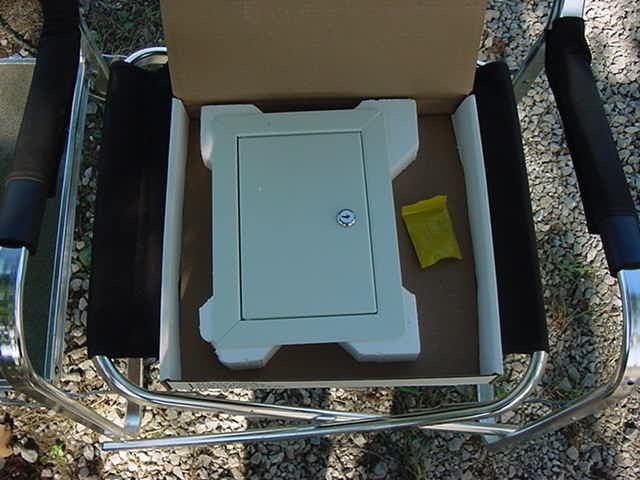 NIB CENDREX LOCKING ACCESS DOOR 6X9