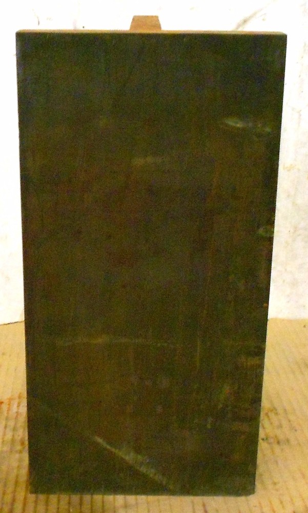 UNKNOWN BRAND GROUND UNIVERSAL RIGHT ANGLE IRON, 9" X 16" X 8"