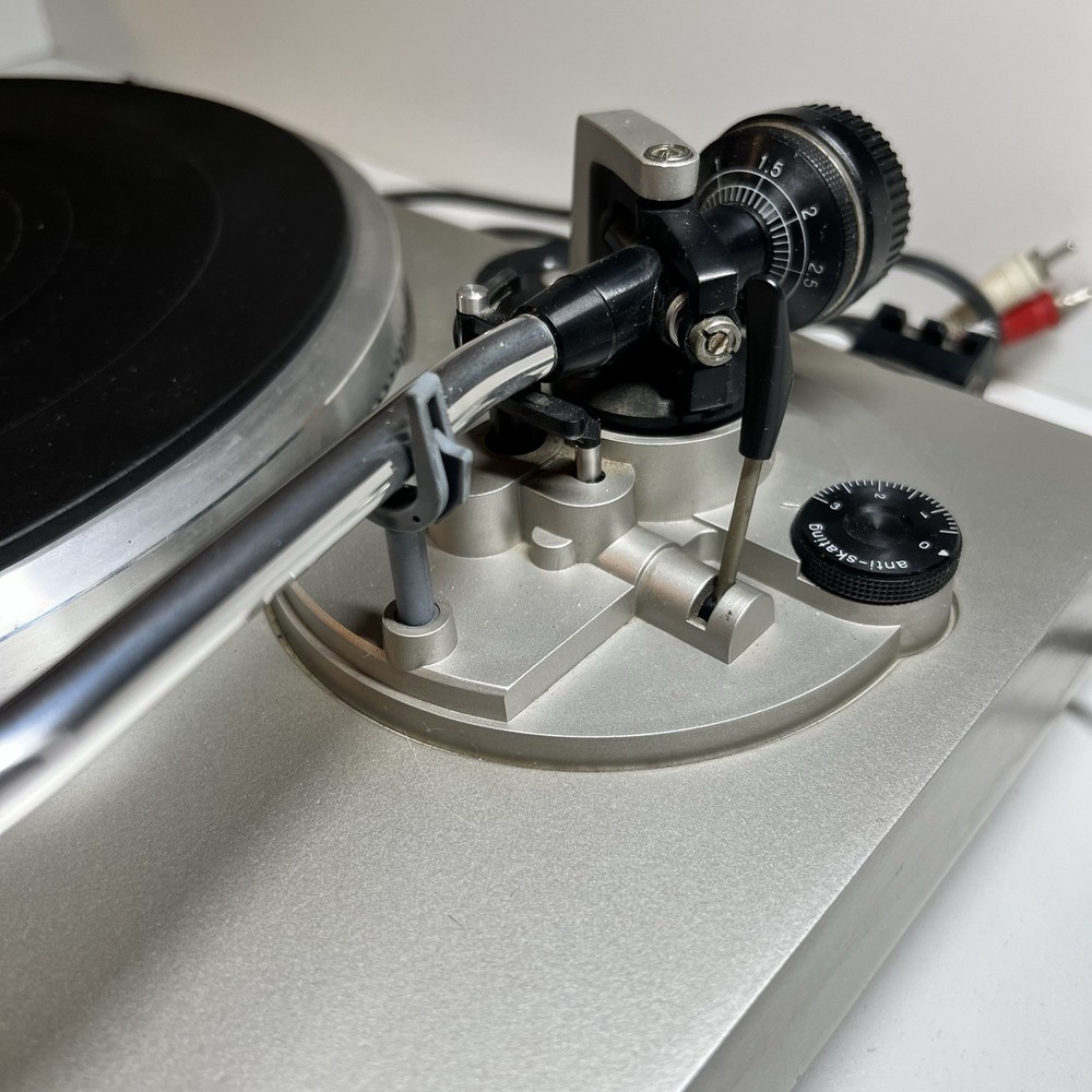 Technics SL-Q3 Turntable Quartz Direct Drive Fully Automatic Not Working