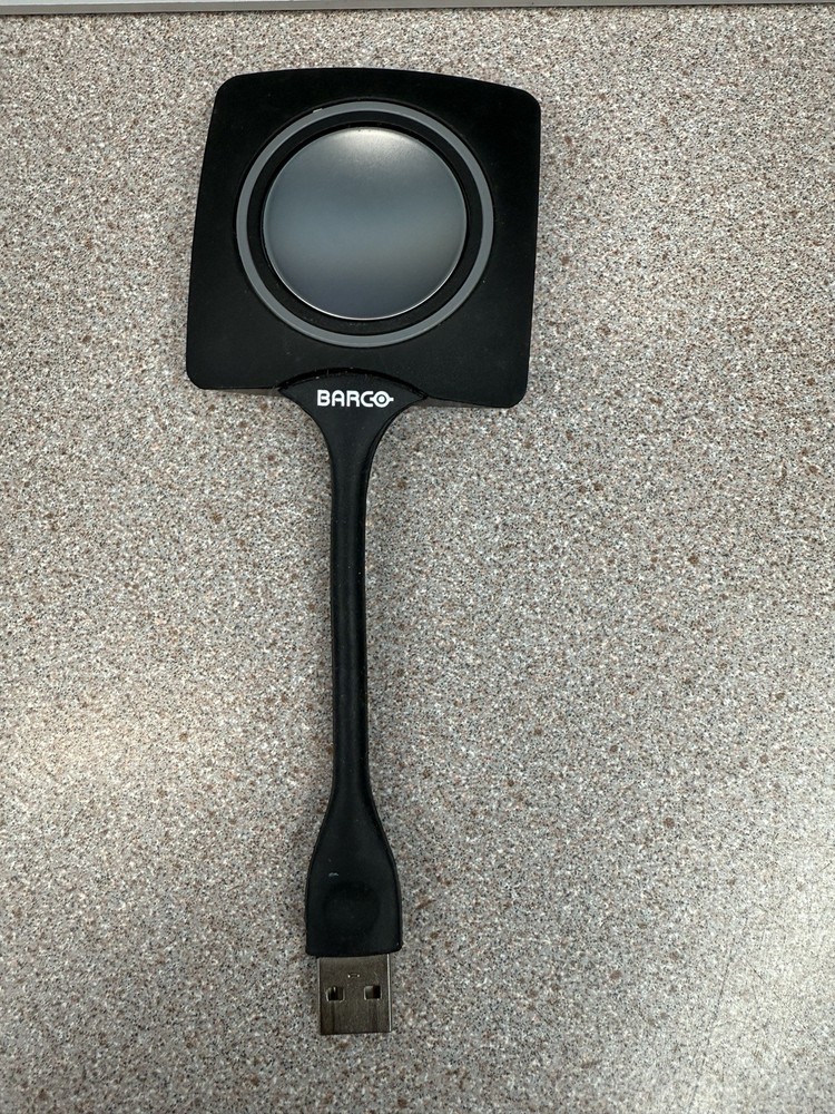 Barco ClickShare R9861006D01 USB Button Wireless Interface AV Streamer New
