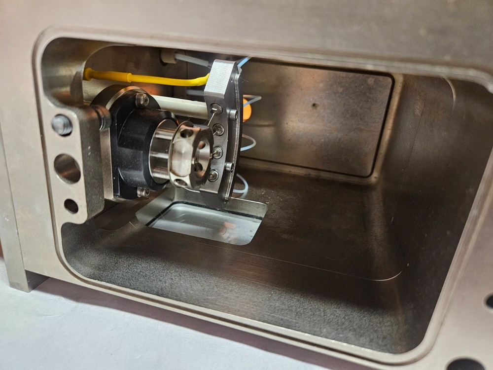 Waters Mass Spectrometer Source LockSpray NanoLockSpray IonSpray