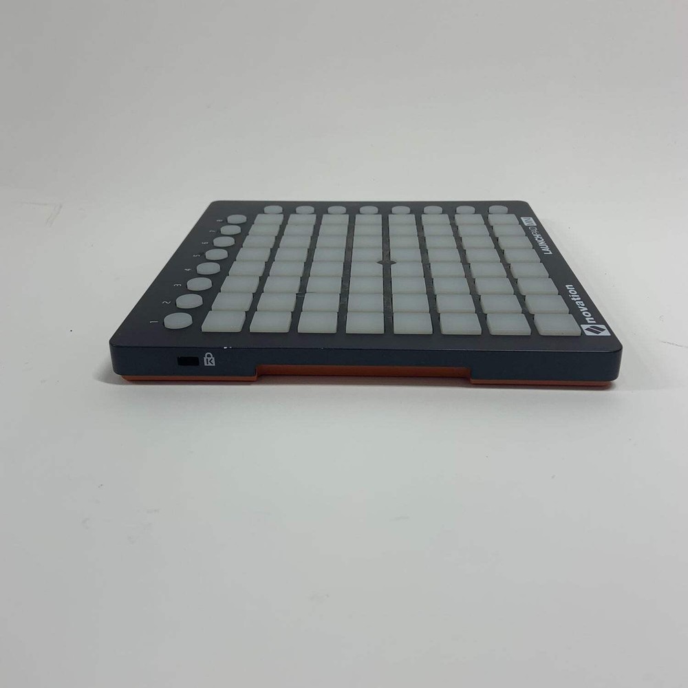 Novation Launchpad Mini Mini Grid Controller
