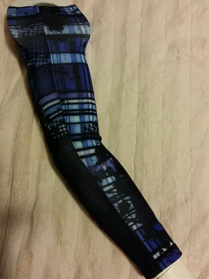 Medium Roto Grip Compression Sleeve, Blue Grunge