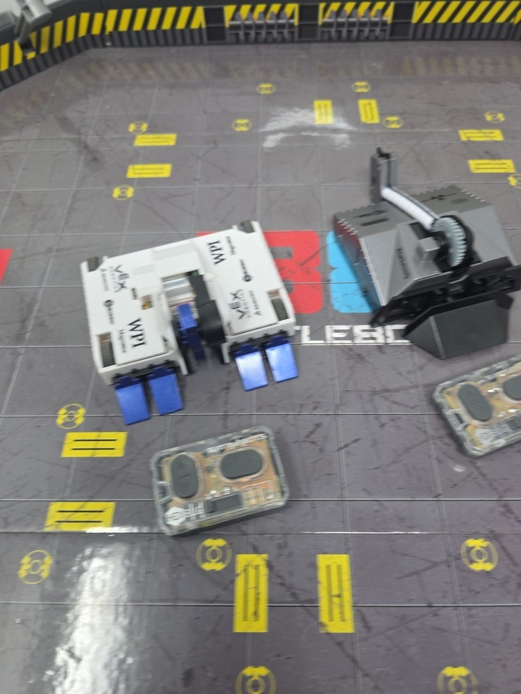 Hexbug Battlebots Arena | Bite Force and Blacksmith