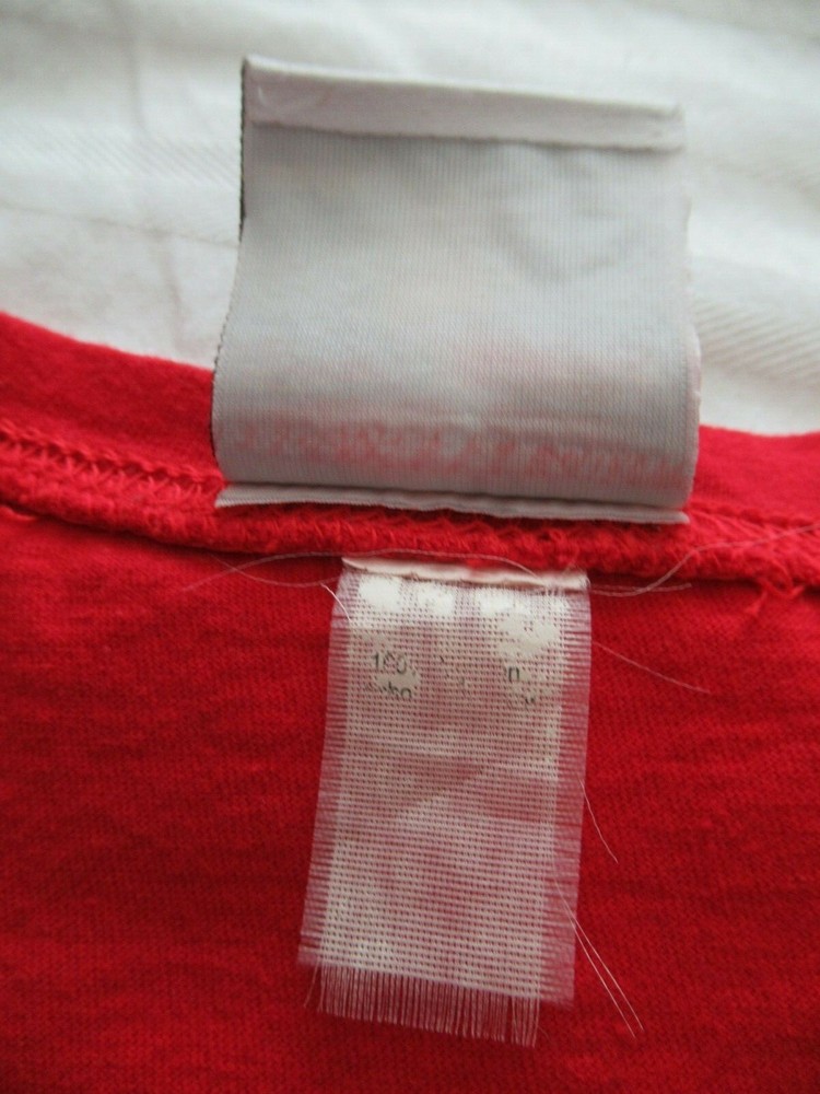 The CIRCUS Starring BRITNEY SPEARS Concert T-Shirt See Measurements