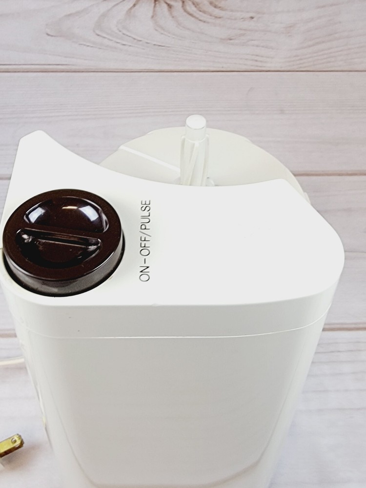 Regal La Machine 1 Model V813 Food Processor Replacement Part, Base Tested