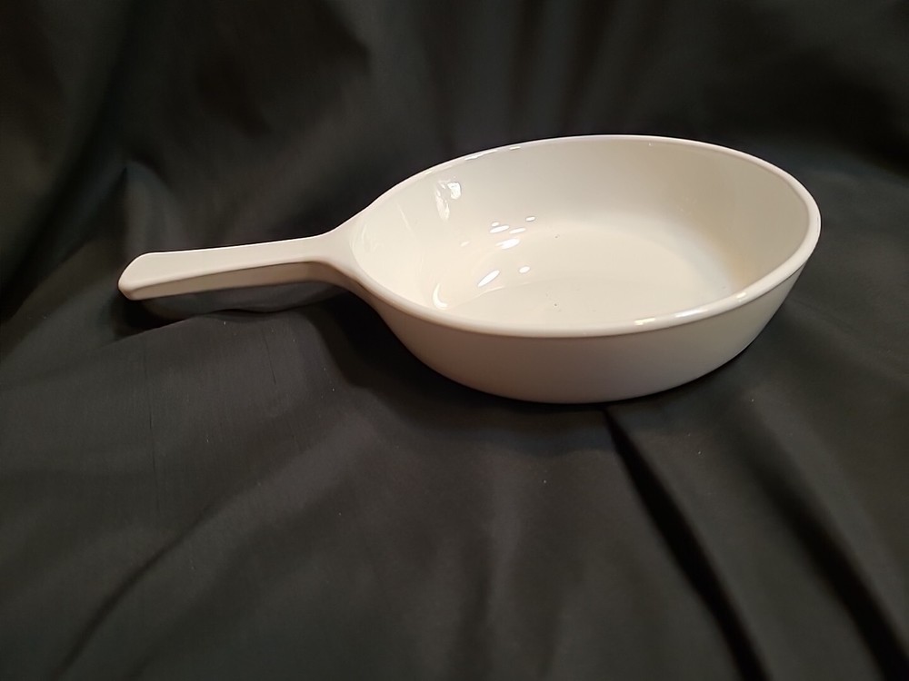 Corning Ware 6 1/2 Inch Skillet In White