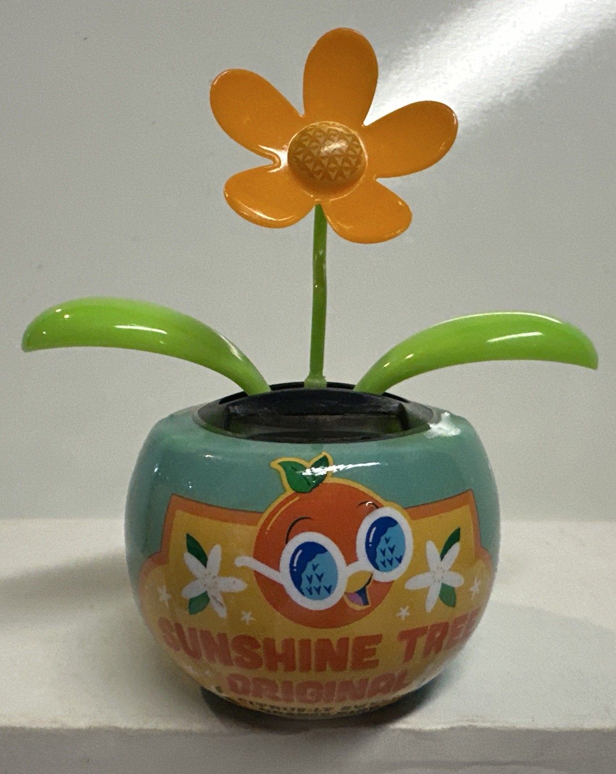 2026 Disney Epcot Flower & Garden Festival Orange Bird Solar Pot Scavenger Hunt