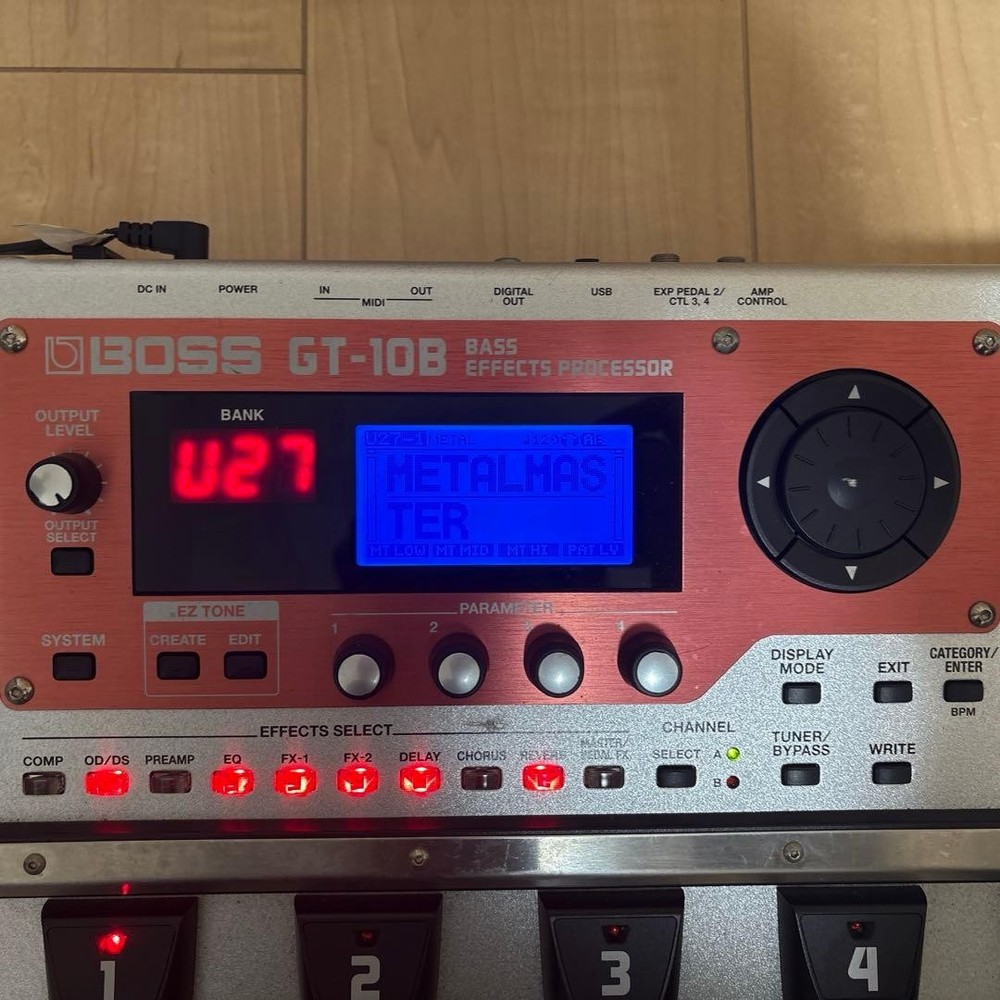 [Excellent] Boss GT10B Multi-Effector From Japan