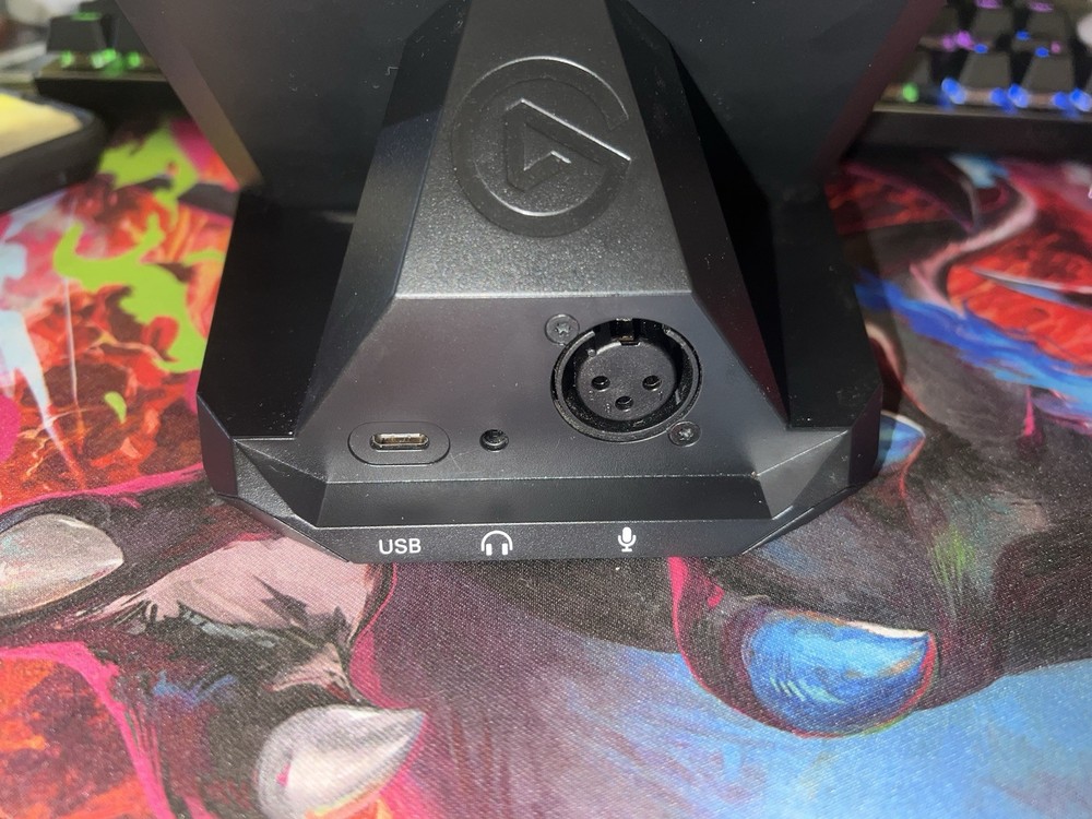 Elgato Stream Deck Plus + XLR Microphone Controller Corsair Black