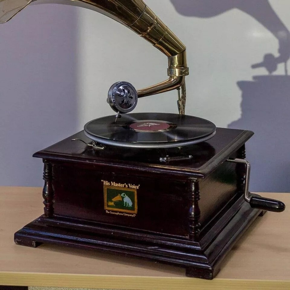 Antique Gramophone, Fully Functional Working Phonograph, win-up record player