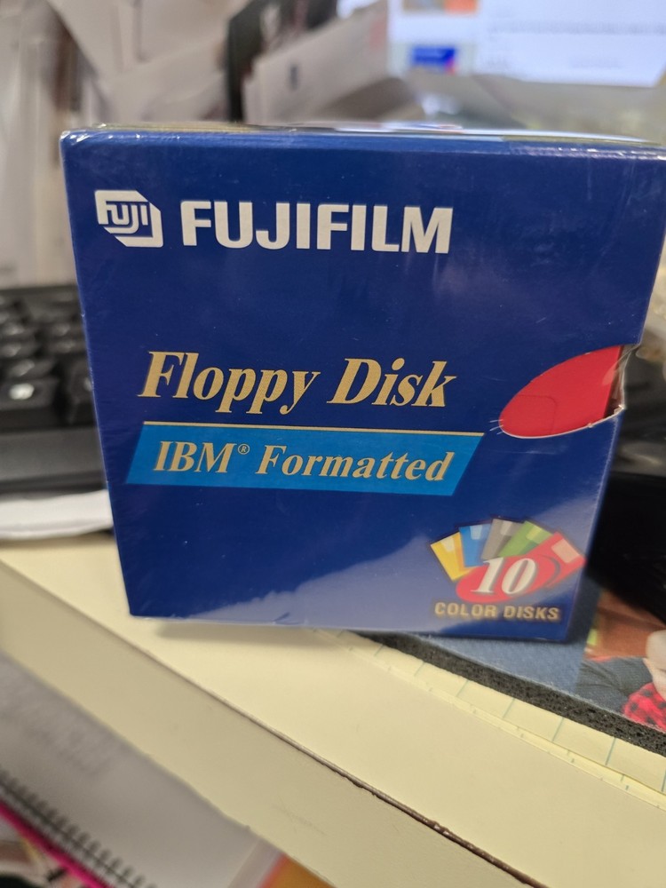 Fujifilm Floppy Disk IBM Formatted 10 Colored Disk  Sealed