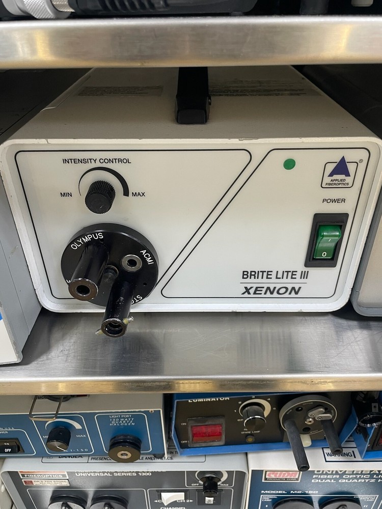 Bright Lite III Light Source with Turret