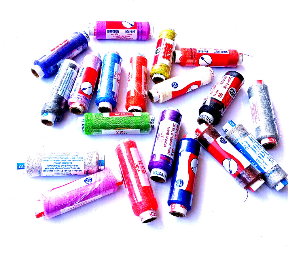 Assorted Color Polyester Thread Spool Spun Sewing Supplies Quilting 100 Pcs Set