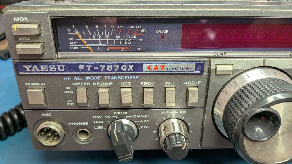 YAESU FT-757GX, Working , Nice transceiver