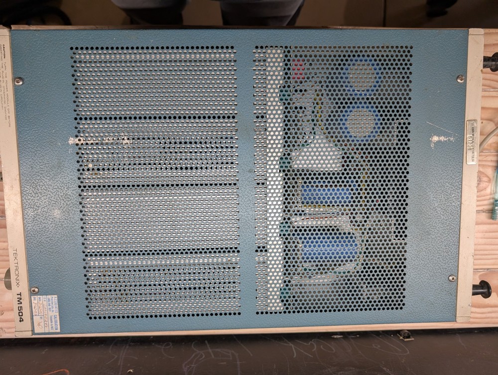 Tektronix TM-504 w/ PS501 PG505 FG502 Modules Powers On