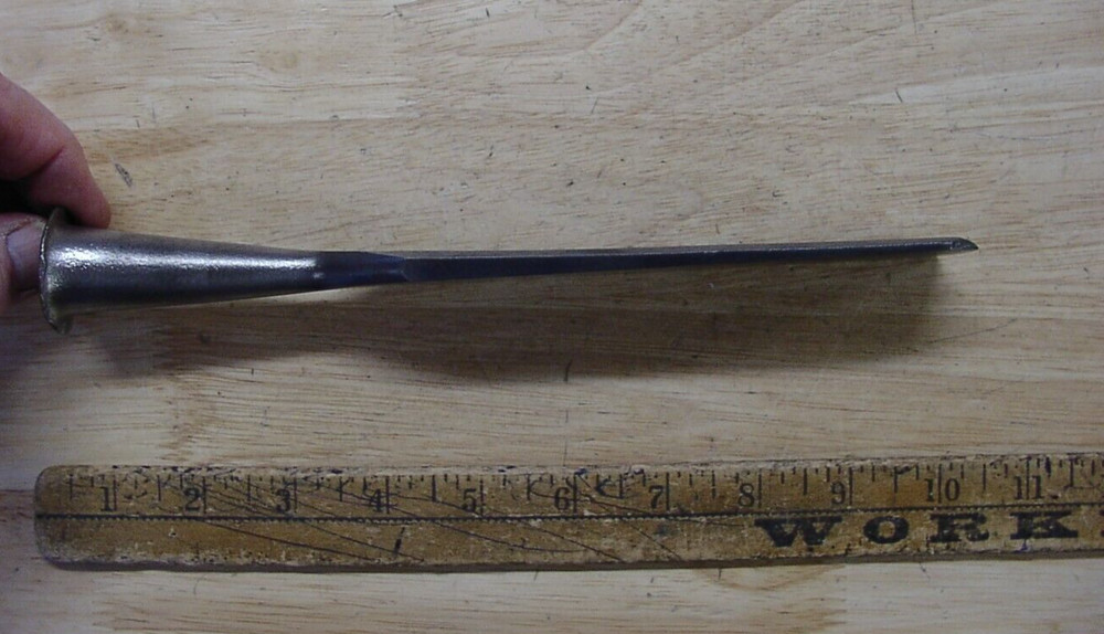 Vntg Quality Unbranded Bevel Edge Socket Chisel,1-3/4" X 9-7/16",W/Issues.READ!