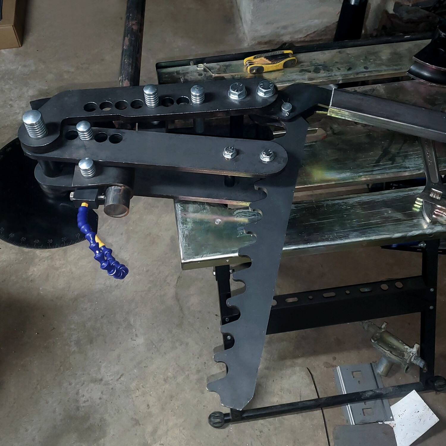 Steel Ratcheting Manual Pipe and Tube Bender -Bends up to 2" diameter tubing