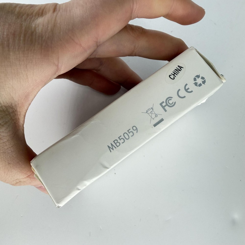 Bluetooth Camera Shutter Remote White Wireless Selfie Smartphone MB5059 IOS