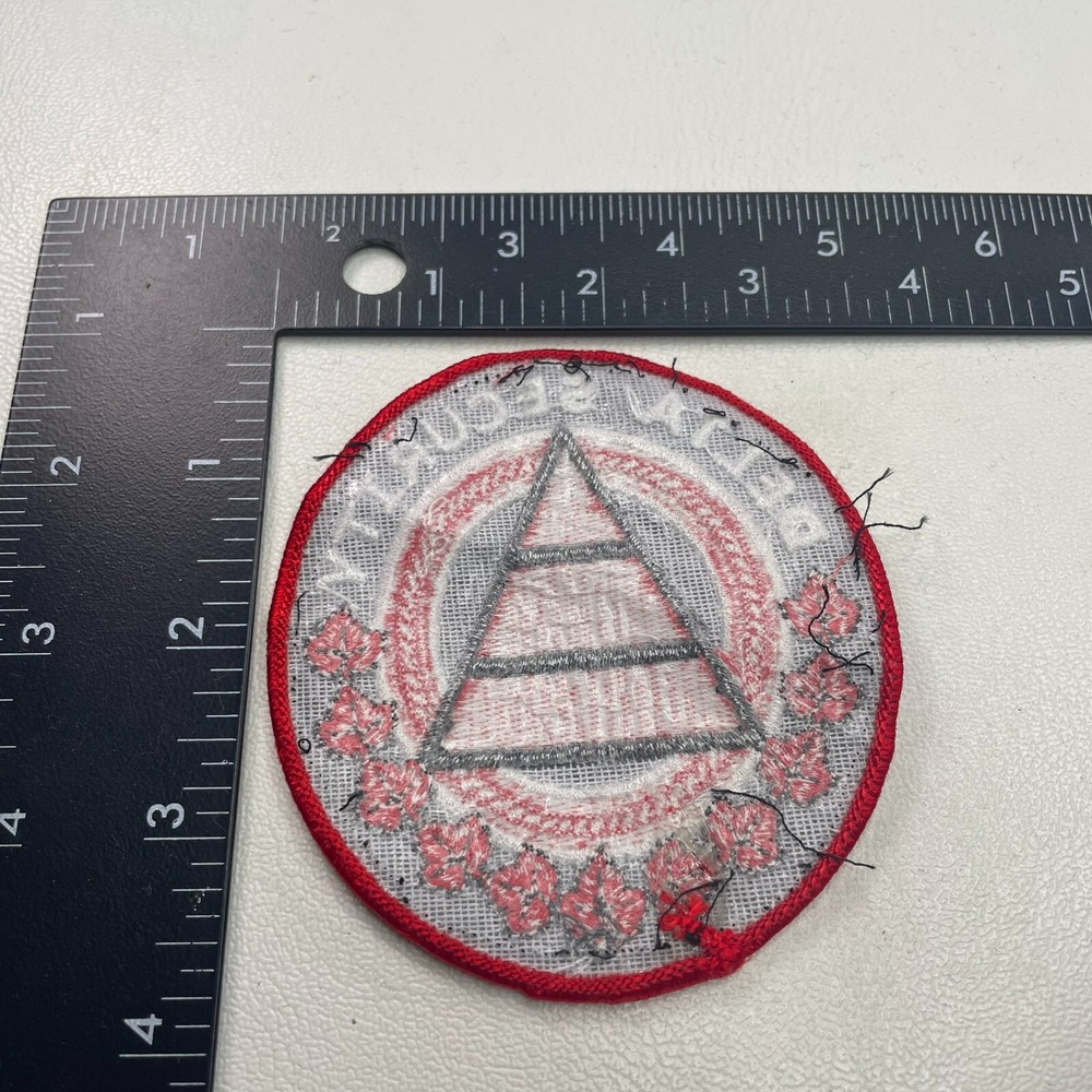 MAYBE CANADA (?) DELTA SECURITY Patch (Police, Law Enforcement) S39F