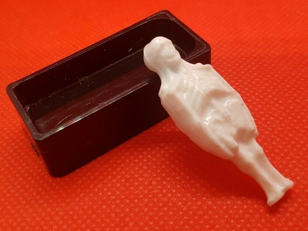 I.M. Bones Skeleton Trick & Crazy Cube 2 magic trick combo new in package!