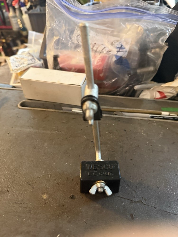 WESCO Magnetic Base With Indicator Holder %2