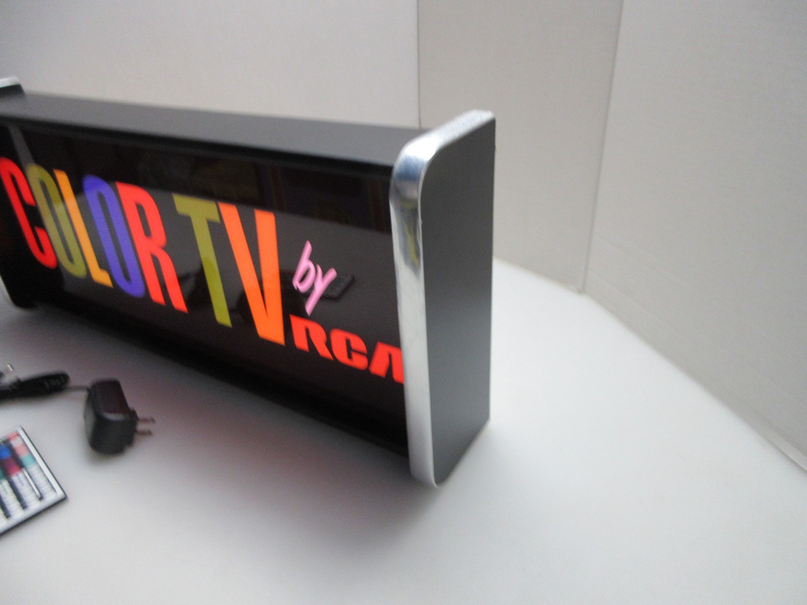 Color TV by RCA LED Display lighted sign lightbox Wall Hanging Light