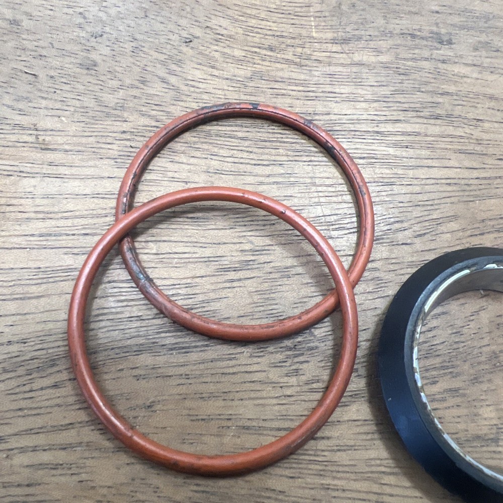 WTB Grease Guard Headset 1 1/8" Wilderness Trail Bikes Black Threadless